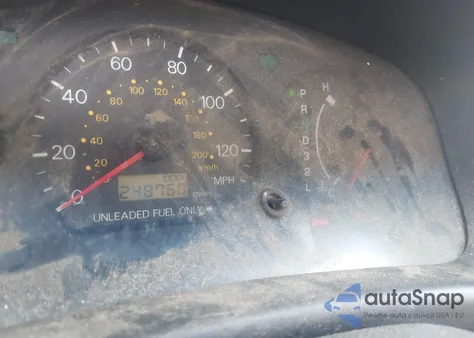 2000 Mitsubishi Mirage De z USA, uszkodzony, nr VIN JA3AY26CXYU030328